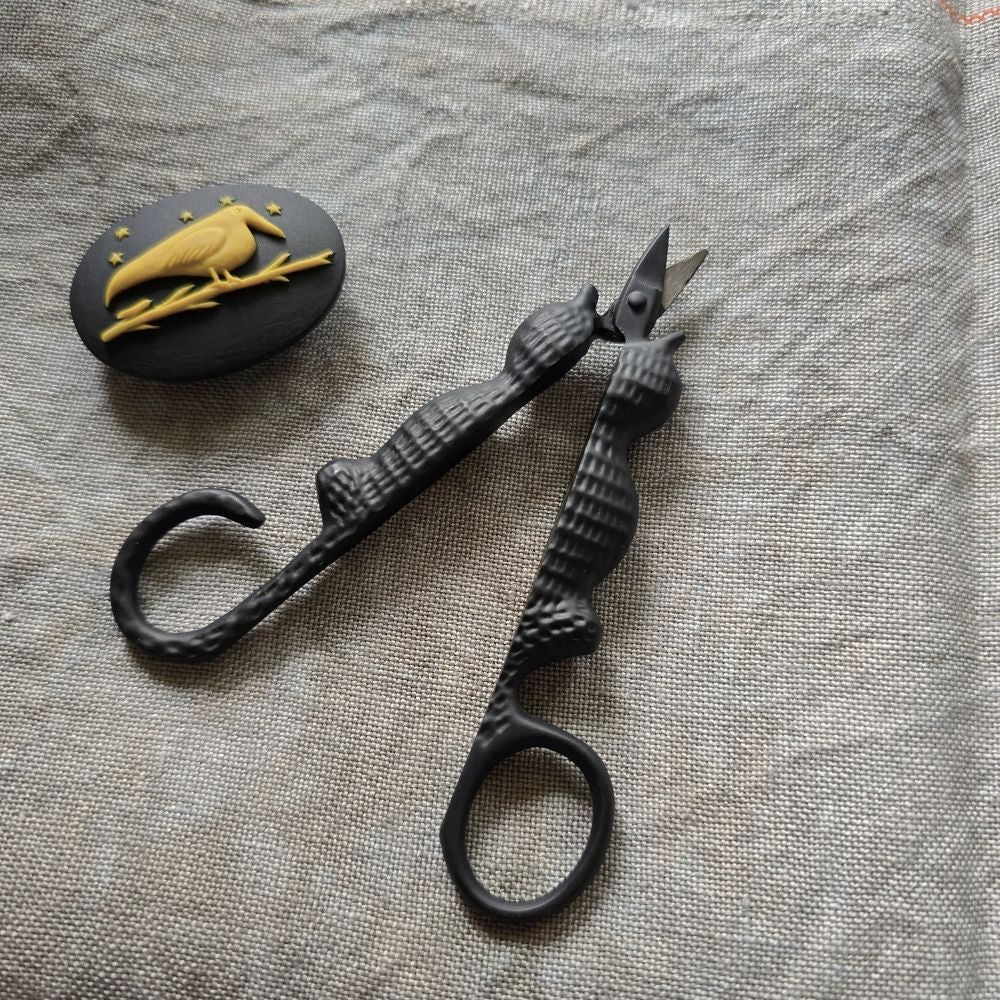 Halloween Needle Minder & Scissor Set